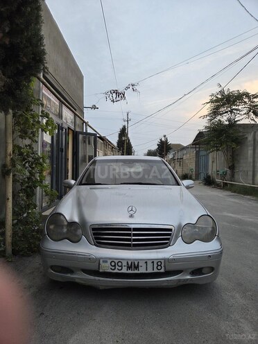 Mercedes C 220 2002, 465,508 km - 2.1 л - Bakı