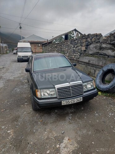Mercedes E 250 1993, 735,000 km - 2.5 л - Şəki
