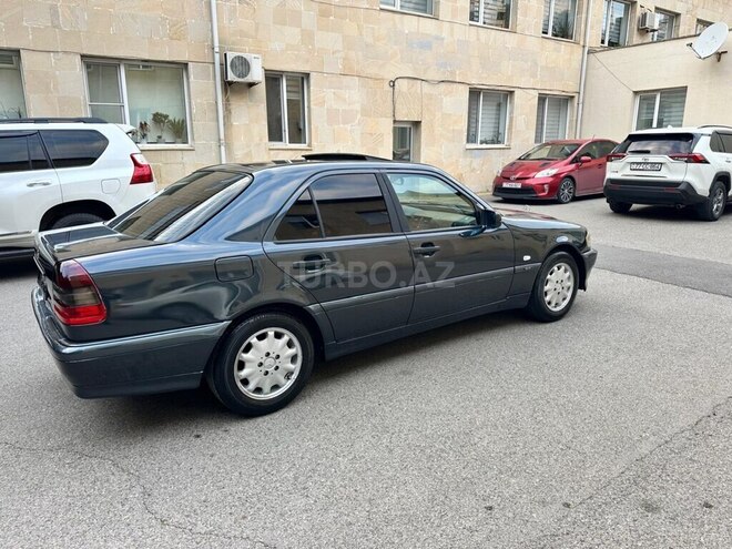 Mercedes C 220 1998, 560,000 km - 2.2 l - Bakı