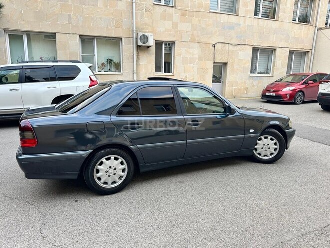 Mercedes C 220 1998, 560,000 km - 2.2 l - Bakı