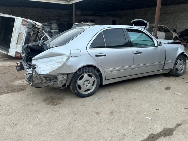 Mercedes E 220 1999, 258,668 km - 2.2 л - Bakı