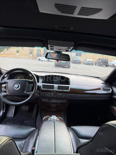BMW 745 2004, 262,000 km - 4.4 l - Bakı