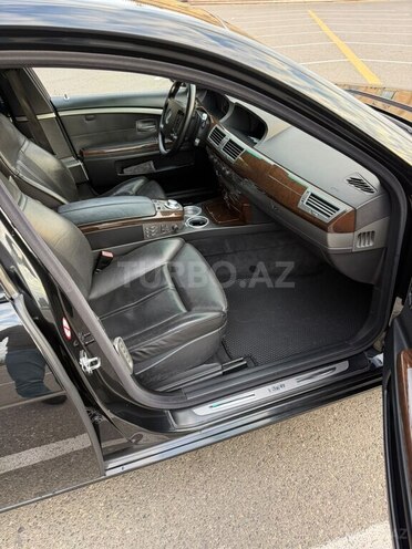BMW 745 2004, 262,000 km - 4.4 l - Bakı