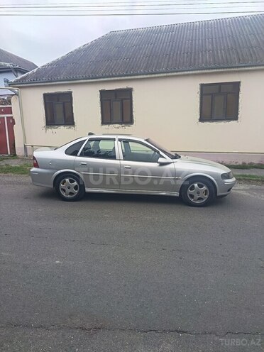 Opel Vectra 1998, 488,000 km - 1.8 l - Göyçay