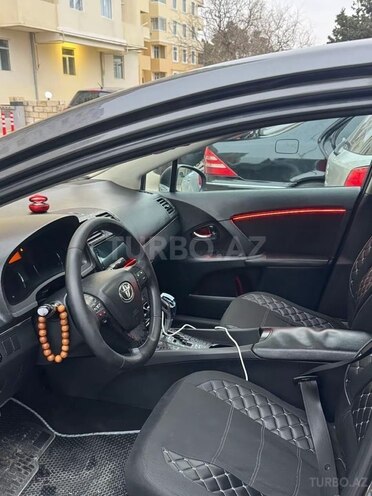 Toyota Avensis 2011, 260,000 km - 2.0 l - Bakı