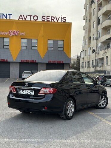 Toyota Corolla 2011, 267,300 km - 1.4 l - Bakı