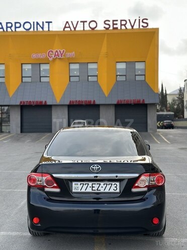 Toyota Corolla 2011, 267,300 km - 1.4 l - Bakı
