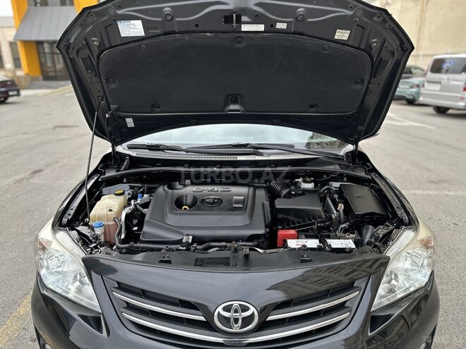 Toyota Corolla 2011, 267,300 km - 1.4 l - Bakı