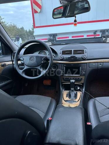 Mercedes E 220 2008, 302,000 km - 2.2 l - Bakı