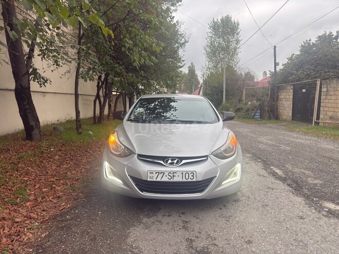 Hyundai Elantra 2015, 283,245 km - 1.8 l - İsmayıllı