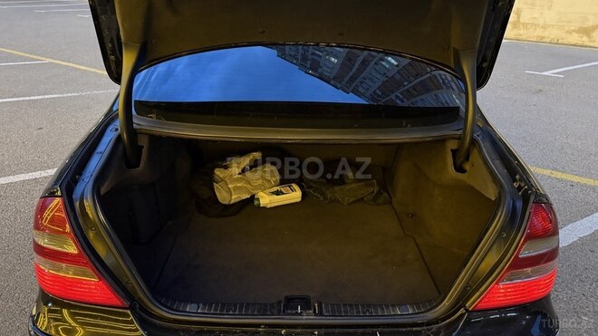 Mercedes E 320 2002, 386,000 km - 3.2 l - Bakı