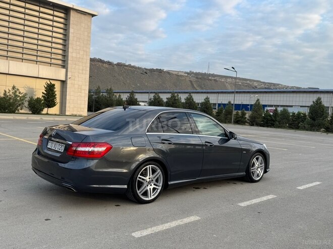Mercedes E 250 2012, 202,500 km - 2.1 l - Bakı