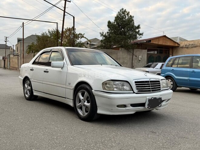 Mercedes C 240 1999, 371,159 km - 2.4 l - Bakı