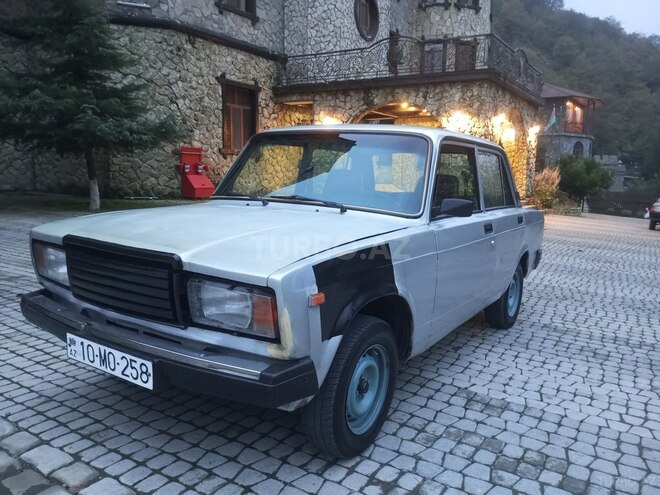 LADA (VAZ) 2107 1992, 300,000 km - 1.6 л - Qax