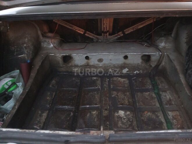 LADA (VAZ) 2107 1992, 300,000 km - 1.6 л - Qax