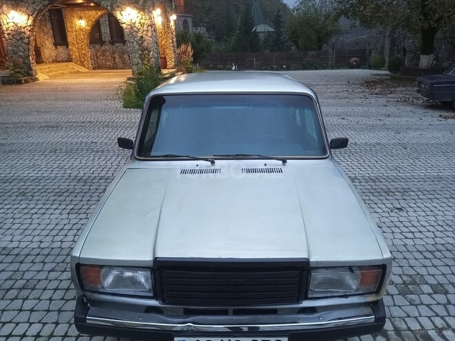 LADA (VAZ) 2107 1992, 300,000 km - 1.6 л - Qax