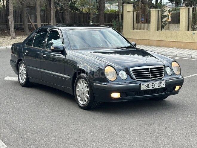 Mercedes E 240 2000, 359,000 km - 2.4 л - Sumqayıt