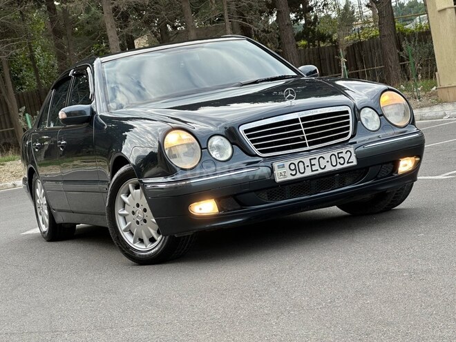 Mercedes E 240 2000, 359,000 km - 2.4 л - Sumqayıt