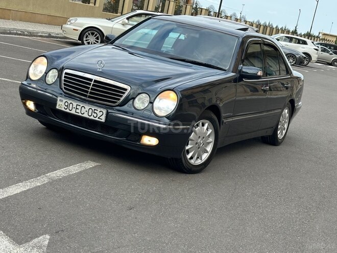 Mercedes E 240 2000, 359,000 km - 2.4 л - Sumqayıt