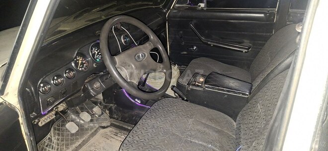 LADA (VAZ) 2106 1992, 390,000 km - 1.3 l - 