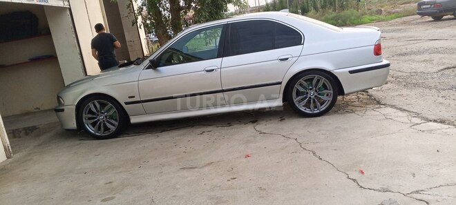 BMW 528 1996, 390,000 km - 2.8 л - Şirvan