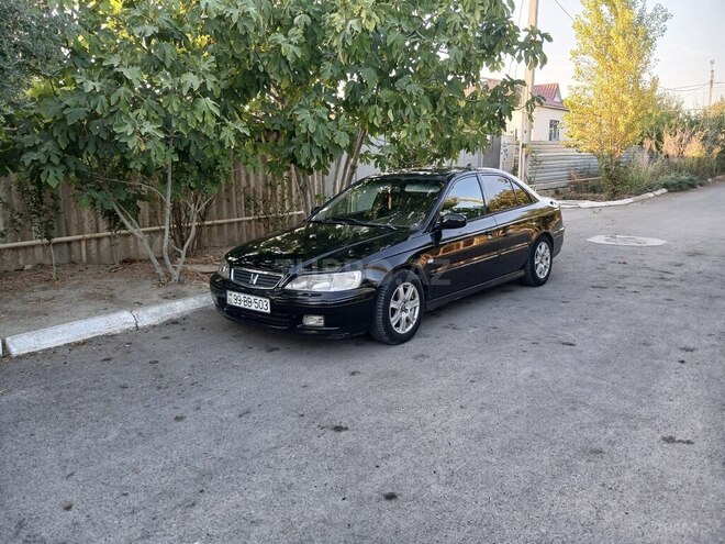 Honda Accord 1999, 220,000 km - 1.8 l - Salyan