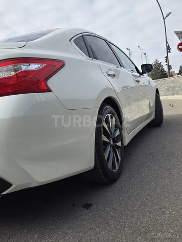 Nissan Altima 2017, 140,000 km - 2.5 л - Bakı