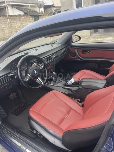 BMW 325 2006, 300,000 km - 2.5 l - Quba
