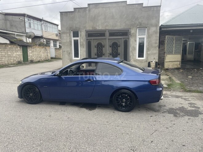 BMW 325 2006, 300,000 km - 2.5 l - Quba