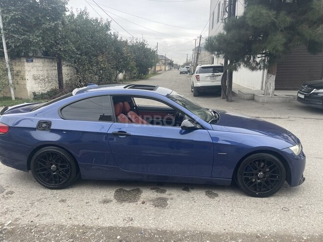 BMW 325 2006, 300,000 km - 2.5 l - Quba