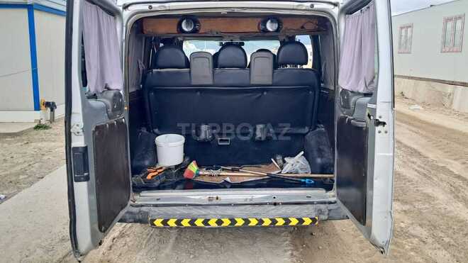 Ford Transit 2003, 800,000 km - 2.0 l - Şabran