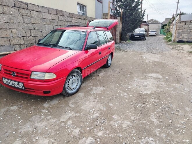 Opel Astra 1996, 186,500 km - 1.8 l - Bakı