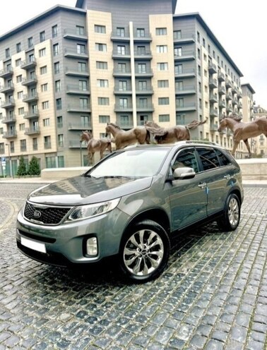 Kia Sorento 2013, 200,002 km - 2.0 l - Salyan