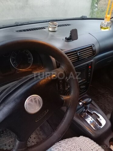 Volkswagen Passat 2004, 390,100 km - 1.8 l - Lənkəran