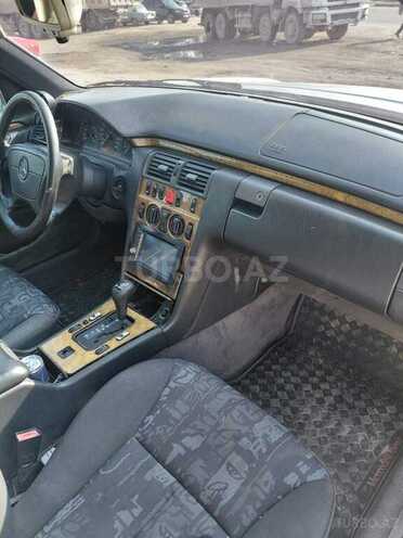 Mercedes E 320 1996, 888,000 km - 3.2 l - Bakı