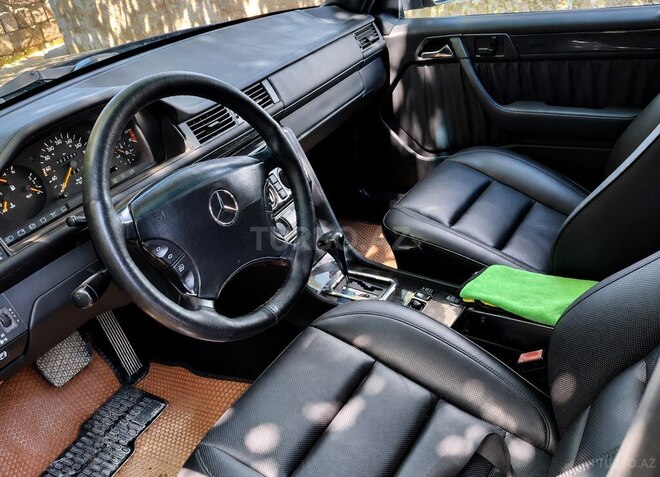 Mercedes 300 D 1988, 230,000 km - 3.0 l - Bakı