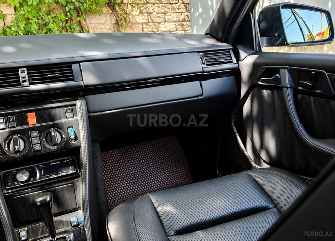 Mercedes 300 D 1988, 230,000 km - 3.0 l - Bakı