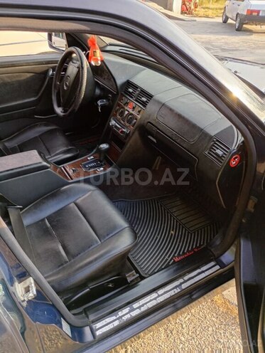 Mercedes C 250 1996, 400,000 km - 2.5 l - Ucar