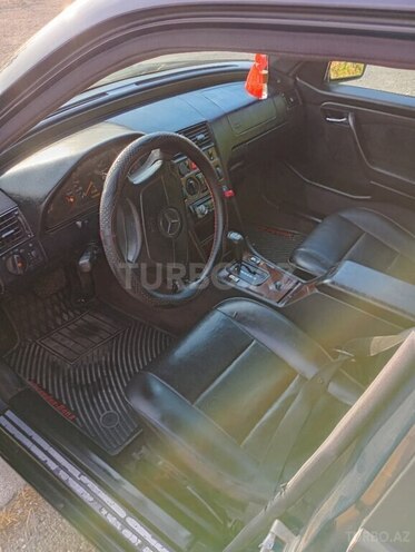 Mercedes C 250 1996, 400,000 km - 2.5 l - Ucar
