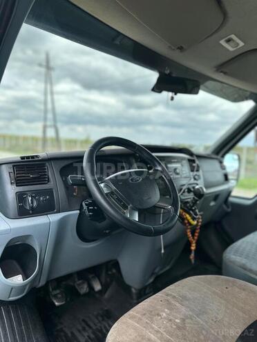 Ford Transit 2011, 354,461 km - 2.4 l - Quba