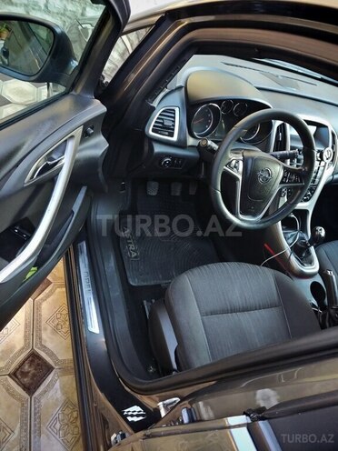 Opel Astra 2010, 180,000 km - 1.4 l - Bakı