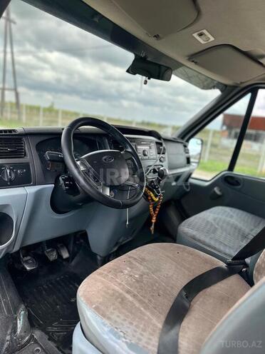 Ford Transit 2011, 354,461 km - 2.4 l - Quba