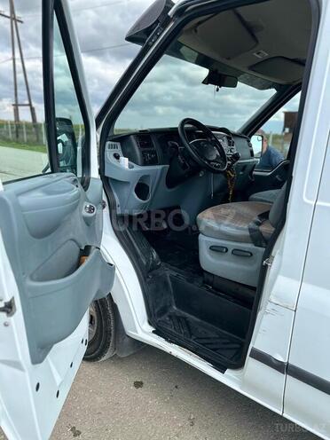 Ford Transit 2011, 354,461 km - 2.4 l - Quba
