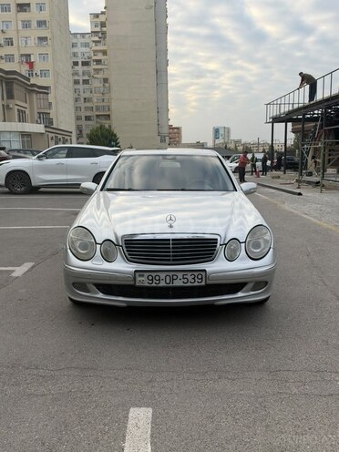Mercedes E 270 2004, 260,000 km - 2.7 л - Bakı