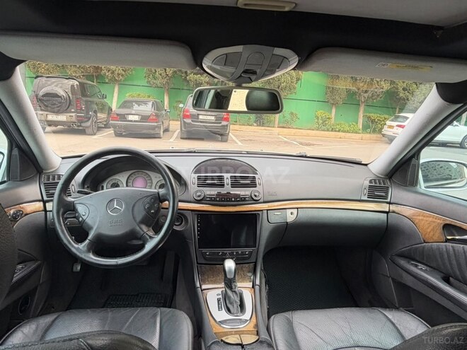 Mercedes E 270 2004, 260,000 km - 2.7 л - Bakı