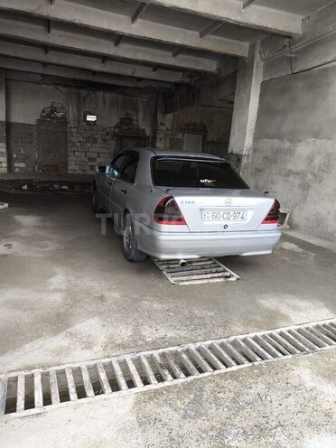 Mercedes C 180 1993, 600,000 km - 1.8 l - Tovuz