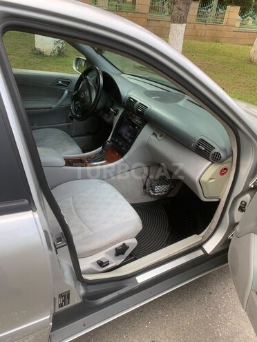 Mercedes C 200 2001, 411,000 km - 2.2 л - Bakı