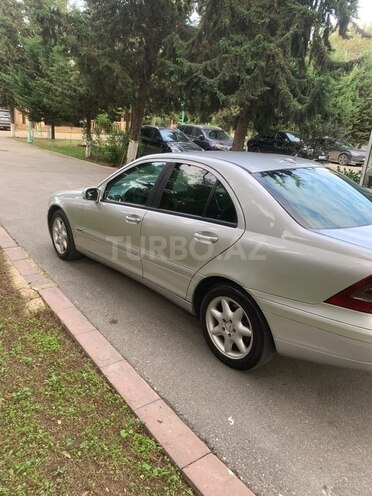 Mercedes C 200 2001, 411,000 km - 2.2 л - Bakı