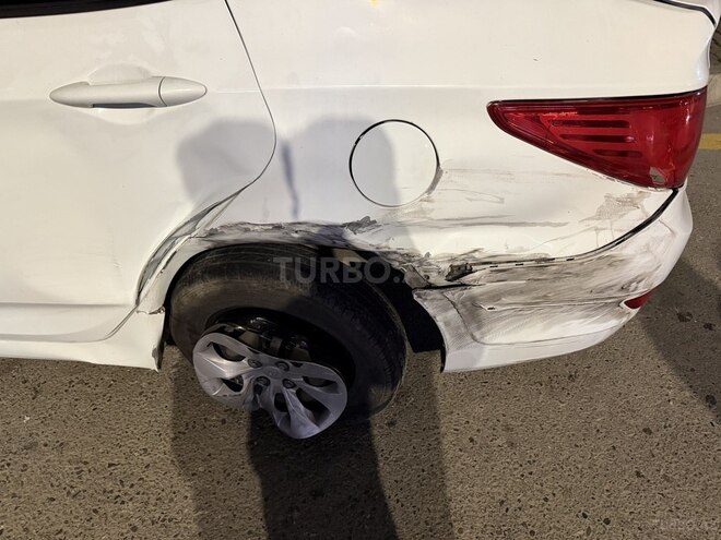 Hyundai Accent 2016, 232,000 km - 1.6 л - Bakı