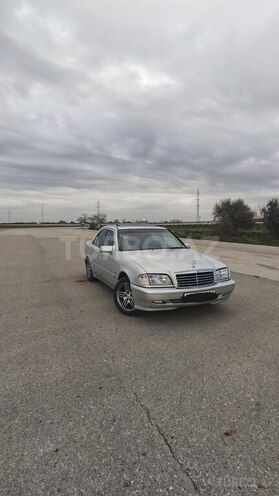 Mercedes C 180 1998, 430,000 km - 1.8 l - Salyan
